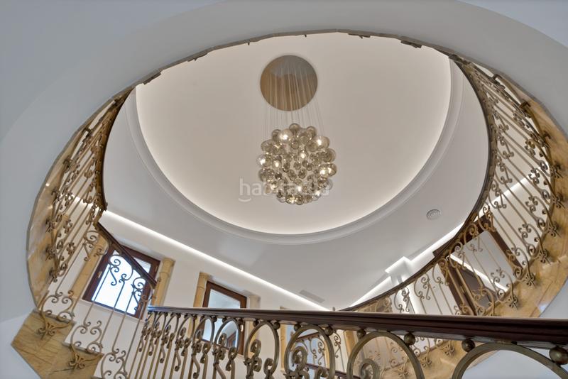 Foto a17cd48d-652a-4d80-9008-c752c85bda84. Miete chalet mit heizung parking pool in Sierra Blanca Marbella