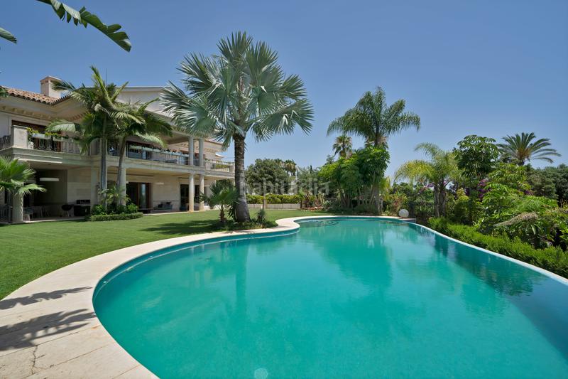 Foto f0e6fbff-1541-4089-8b0a-19135f6851a1. Miete chalet mit heizung parking pool in Sierra Blanca Marbella