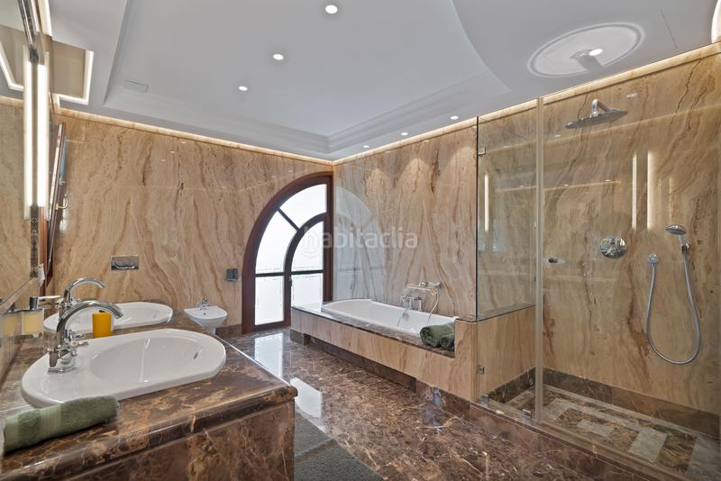 Foto 244c645f-8b84-468f-89db-58622aac0ec6. Rent chalet with heating parking pool in Sierra Blanca Marbella