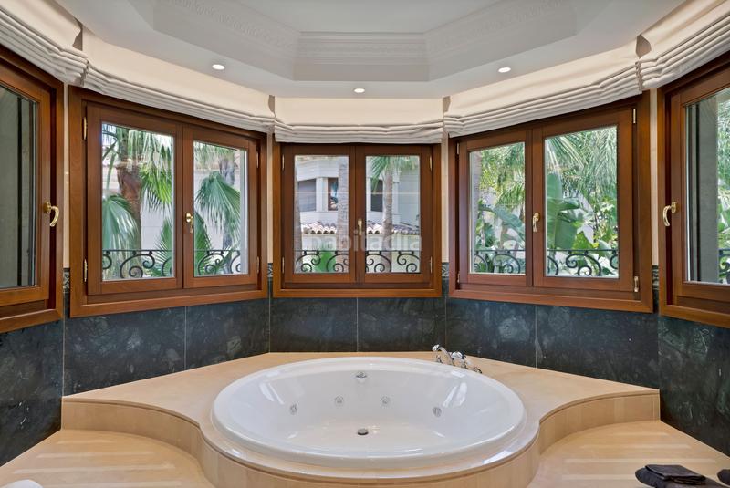 Foto 668a466b-6df2-4205-911c-d0d00e89b0d1. Location chalet avec chauffage parking piscine dans Marbella