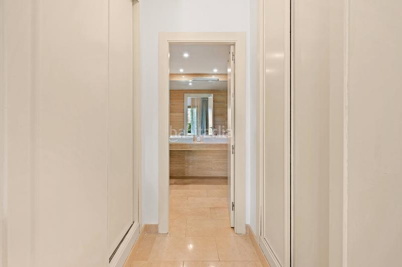 Foto e63ea53f-10c2-4d0d-a937-12130aba7b14. Apartament amb calefacció aparcament piscina a El Paraíso Benahavís