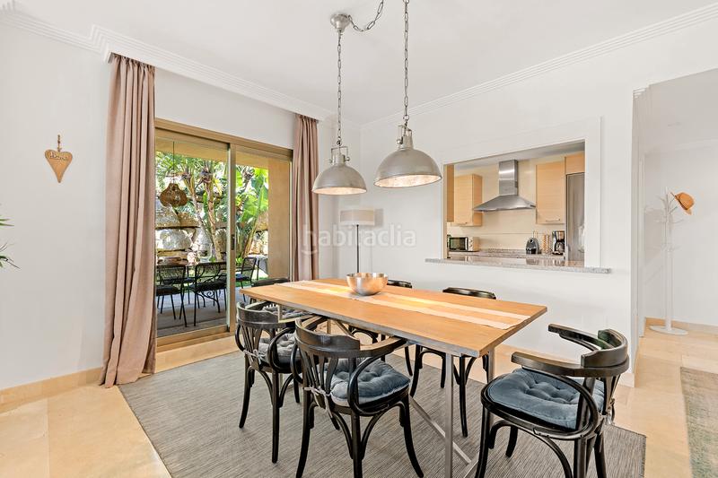 Foto ef5d7f0b-3589-4a68-83e2-746a8a4e7d12. Apartament amb calefacció aparcament piscina a El Paraíso Benahavís