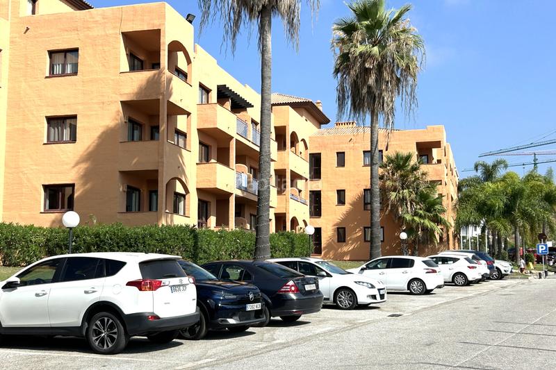 Foto 3c716597-51f7-495e-a5da-eea3f074f617. Apartament amb calefacció piscina a Los Flamingos Benahavís