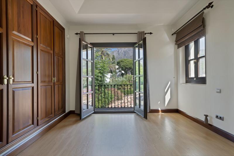 Foto 21142dcd-bfb1-4c54-8ef5-188daea1378a. Chalet con riscaldamento parcheggio piscina in lomas de Marbella club Marbella