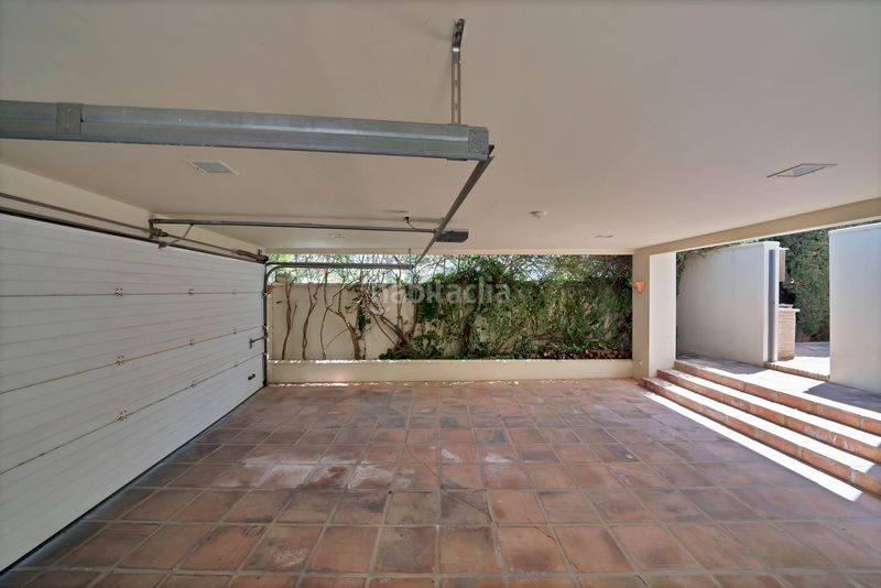 Foto 235f462f-46d4-4443-9931-2e7f9d0c2896. Xalet amb aparcament piscina a Sierra Blanca Marbella