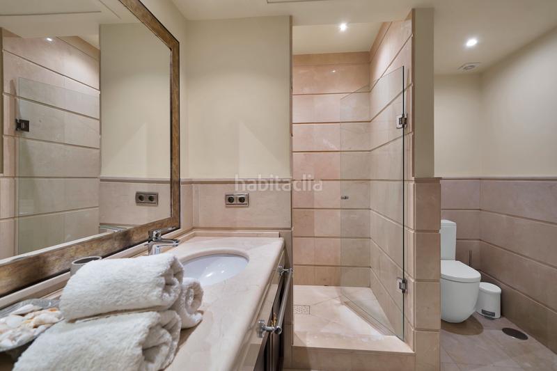 Foto 48c682a9-5a8f-47ac-b95c-6d89a2db1009. Chalet con riscaldamento parcheggio piscina in lomas de Marbella club Marbella