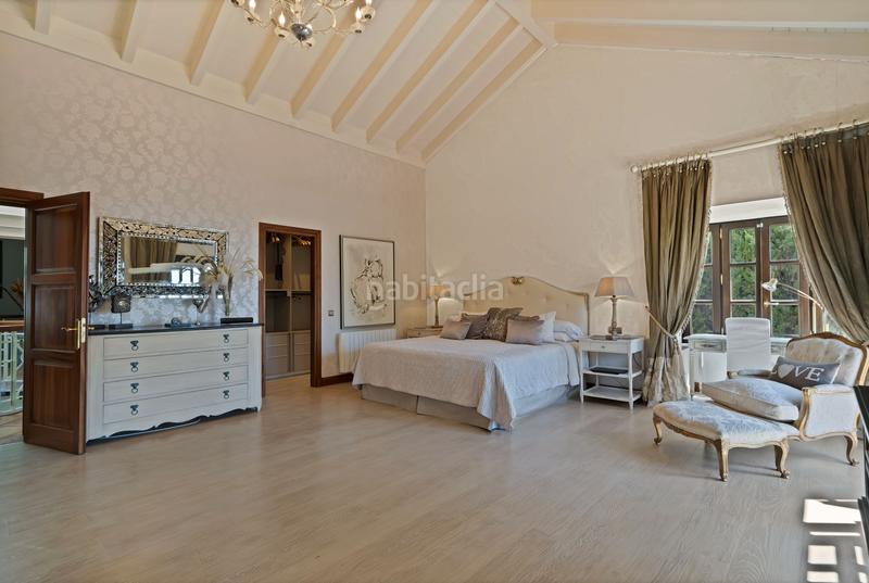 Foto 53be2d7e-1c50-451e-a2fa-f1ed5a15ecab. Chalet con riscaldamento parcheggio piscina in lomas de Marbella club Marbella