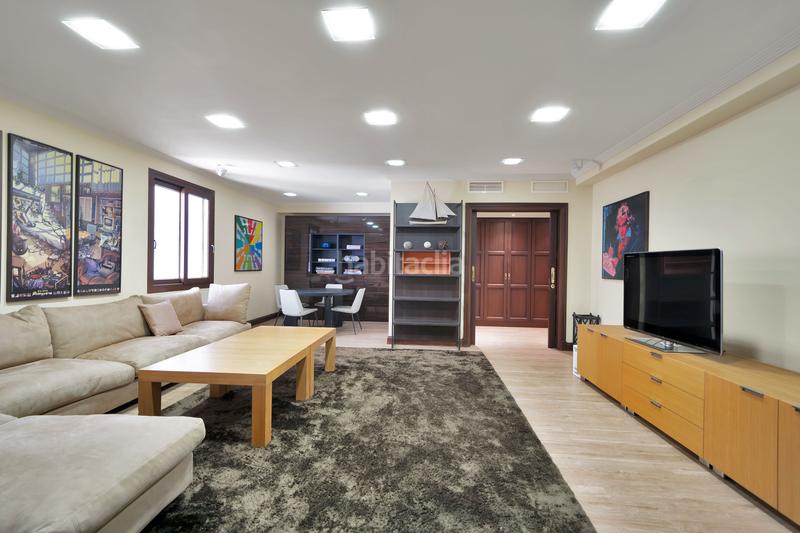 Foto 8900af24-2a2e-44fa-b2ea-dcdfec70b3c6. Chalet con riscaldamento parcheggio piscina in lomas de Marbella club Marbella