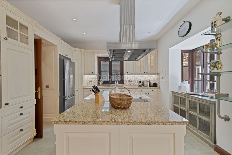 Foto 89bc7ef6-2f94-45dd-8899-3e9e5f37e24f. Xalet amb aparcament piscina a Sierra Blanca Marbella