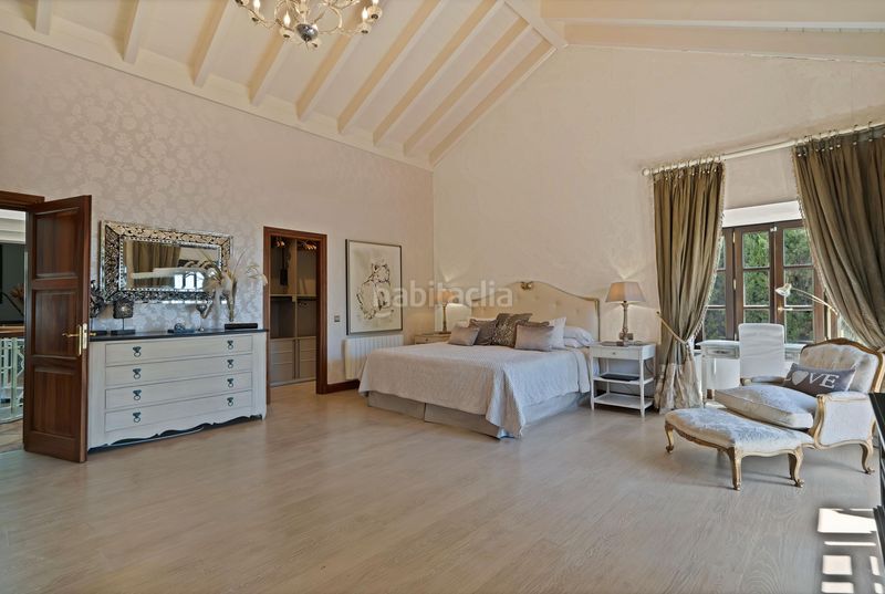 Foto d6f1b339-009e-49b2-9eb1-3385b4c42fe1. Xalet amb aparcament piscina a Sierra Blanca Marbella