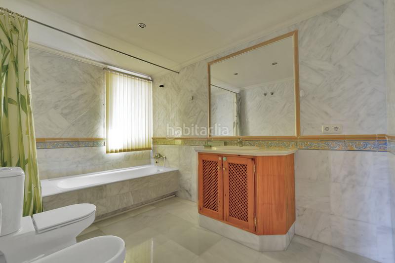 Foto cb4dd6d1-d7c5-4d3f-8385-5b64620f4c9e. Piccolo appartamento con riscaldamento piscina in Benahavís