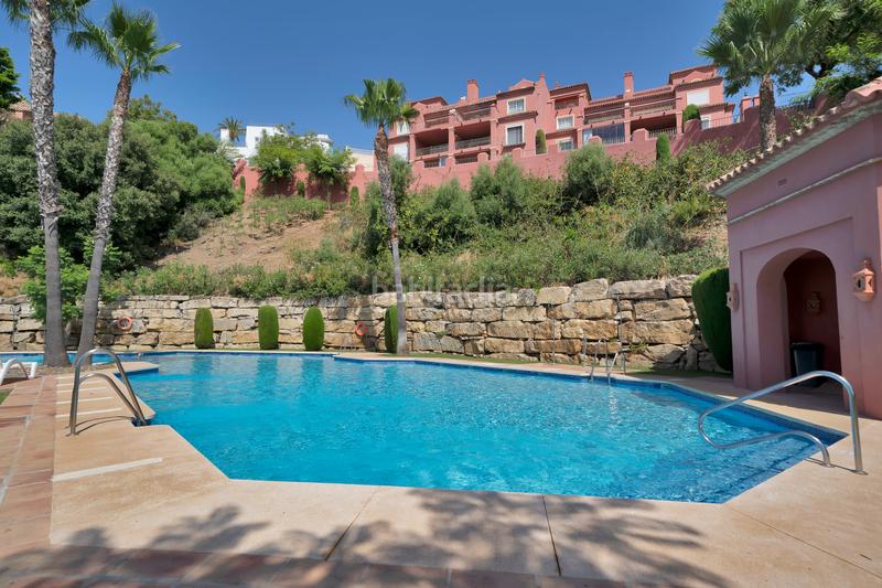 Foto cc6bba2d-83c2-4f20-a11c-42c75b66b3b5. Piccolo appartamento con riscaldamento piscina in Benahavís