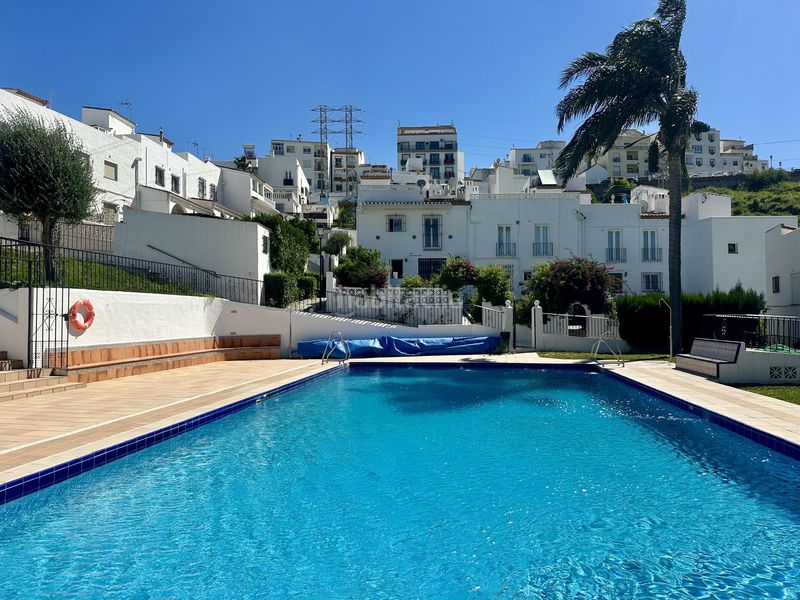 Foto 4d0c98ab-fd79-4da4-bba0-af9cd76cfdd0. Casa adossada amb piscina a Manilva pueblo Manilva