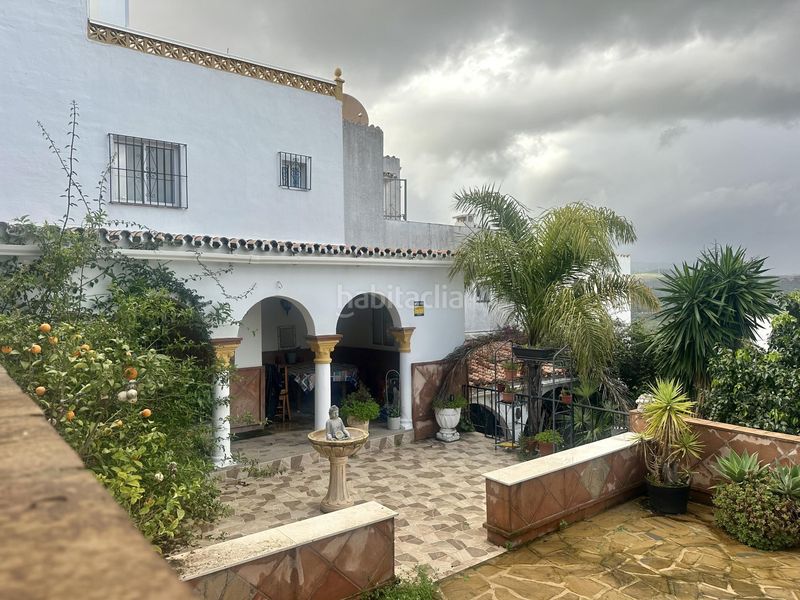 Foto 6beb7bdf-067b-4844-8e93-e72263f3bae9. Casa adossada amb piscina a Manilva pueblo Manilva