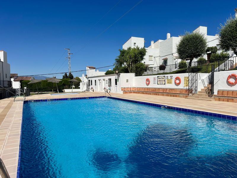 Foto 7049533f-1900-4eb5-825f-b750e5eb1536. Casa adossada amb piscina a Manilva pueblo Manilva