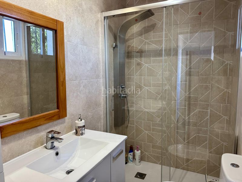 Foto 8d8b6f12-d4de-4d0a-8871-760e494b18b3. Casa adossada amb piscina a Manilva pueblo Manilva