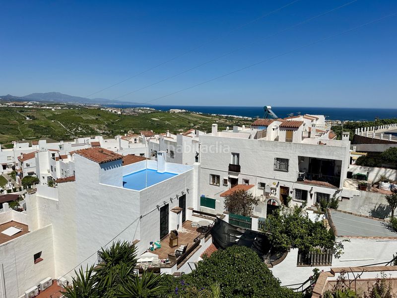 Foto 933cd40b-de91-4e5e-acbd-fda38d0c629f. Casa adossada amb piscina a Manilva pueblo Manilva