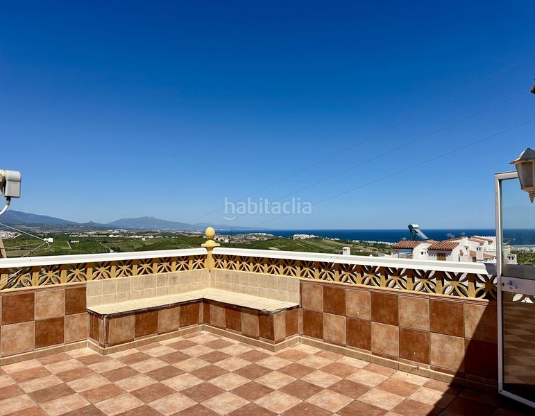 Foto aa34ea4c-b216-4e34-9755-9f109a40720f. Casa adossada amb piscina a Manilva pueblo Manilva