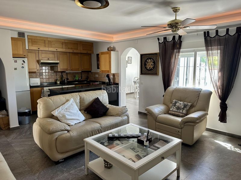 Foto d0c9ec7a-3741-4601-af1a-7c2d0f670bda. Casa adossada amb piscina a Manilva pueblo Manilva