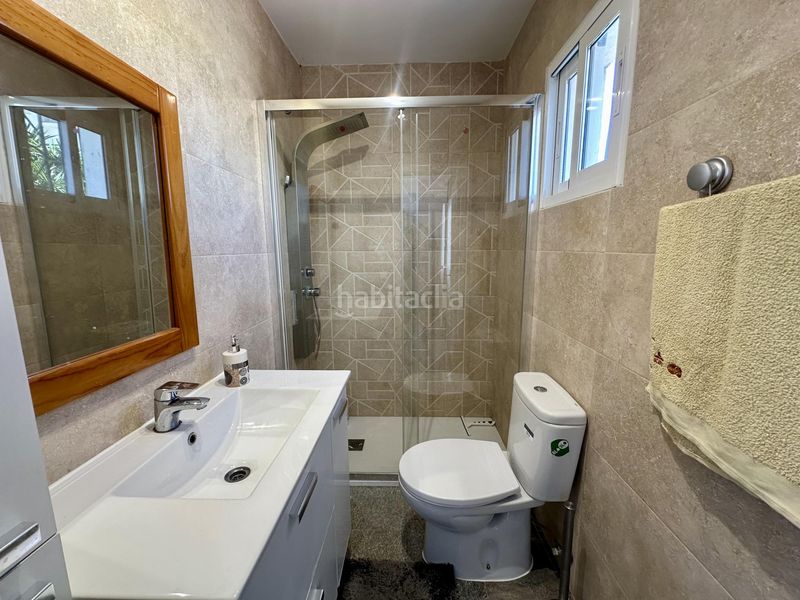 Foto d77b9f3e-a187-4eb8-a75b-b28067cc1730. Casa adossada amb piscina a Manilva pueblo Manilva