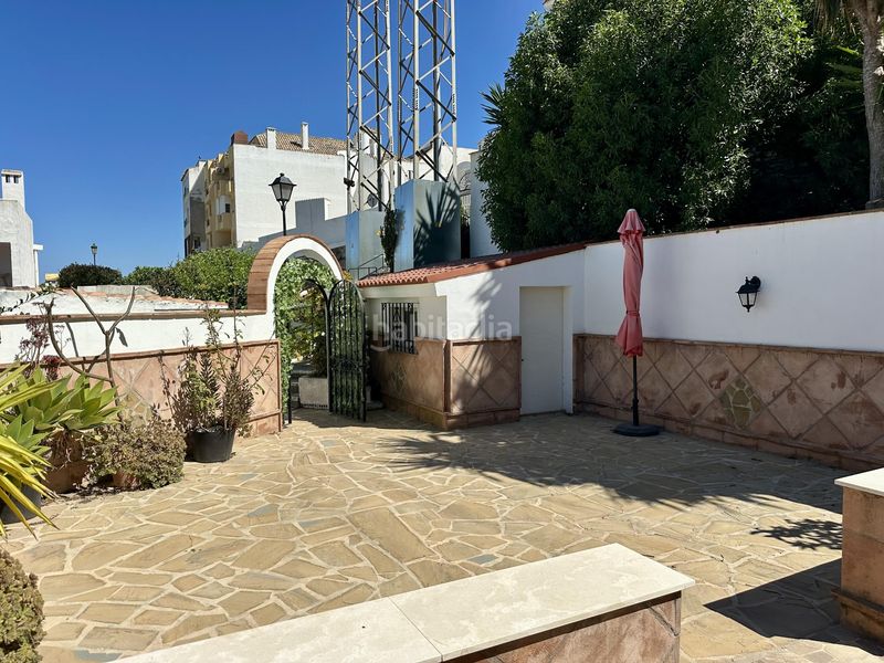 Foto e51d2397-2327-4344-90a3-547eb33daf09. Casa adossada amb piscina a Manilva pueblo Manilva