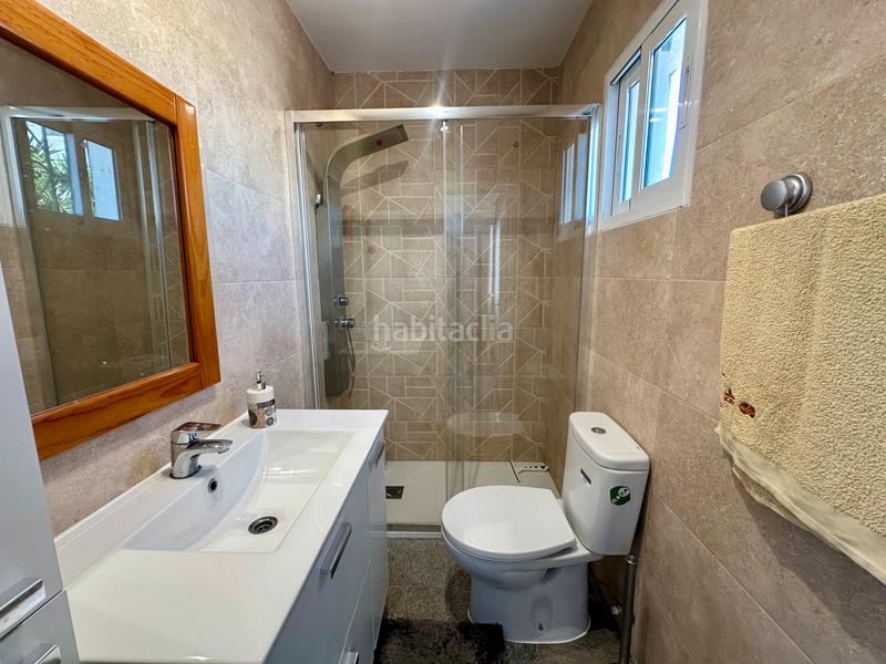 Foto c4d814b1-3904-4b89-93d4-706fc349c1b6. Chalet  independiente en calle pedreta en Manilva pueblo Manilva