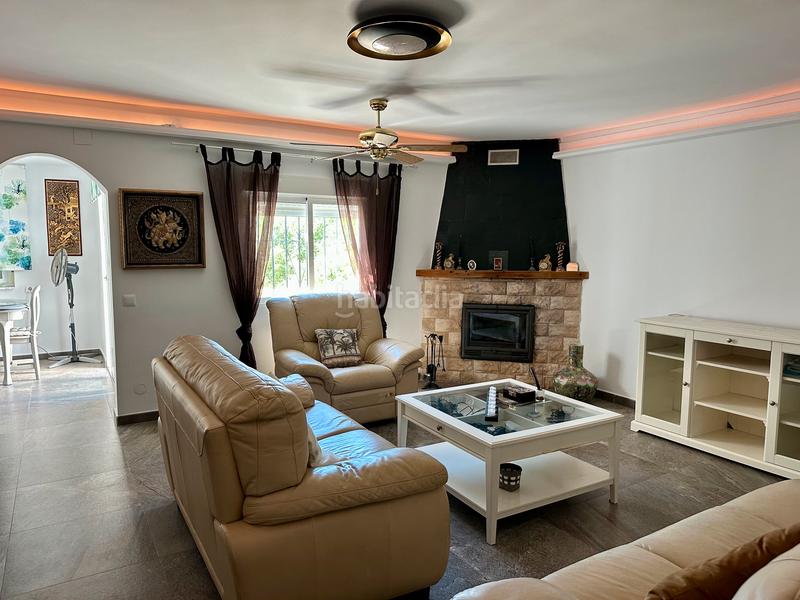Foto e6d7b190-68c8-46cd-95bb-c35c1ed9b8a3. Chalet  independiente en calle pedreta en Manilva pueblo Manilva