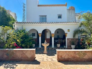 Chalet  Urb. monte viñas, 1. Chalet independiente en calle pedreta