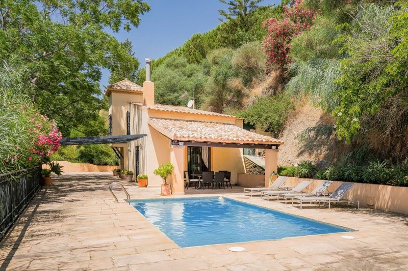 Foto b67a6770-e024-405f-8461-95c5aa08d5d3. Xalet amb calefacció aparcament piscina a Ojén pueblo Ojén