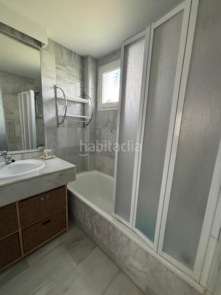 Foto 548db8f5-38e2-43b2-ad7a-d73f91b3c452. Location appartement avec chauffage piscine dans La Dama de Noche - La Alzambra Marbella