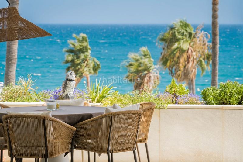 Foto 1cabd0fc-04ec-48a2-aab4-d9450be6cf57. Ático beachfront duplex penthouse with panoramic seaviews in los granados ii, Puerto Banús en Marbella
