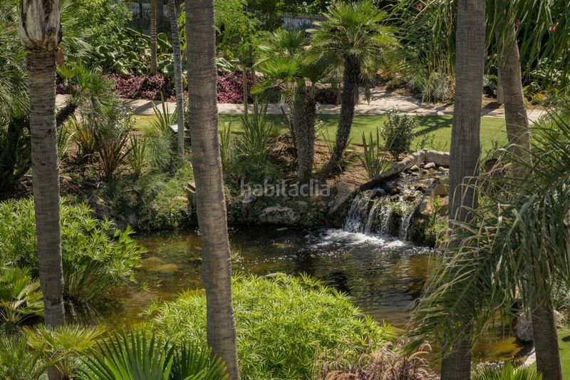 Foto 7376ec77-ddd0-4770-be5d-cf8059dcbc2c. Ático beachfront duplex penthouse with panoramic seaviews in los granados ii, Puerto Banús en Marbella