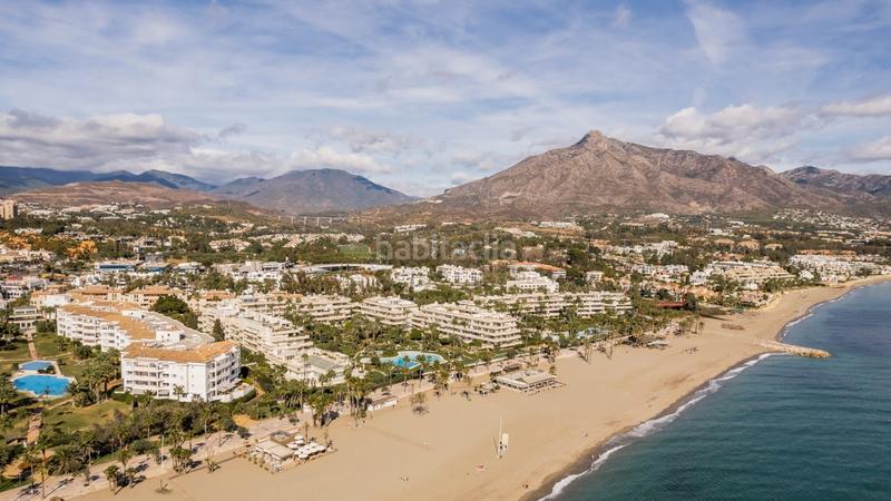 Foto a280f911-a647-43bd-8664-cb2c62470e20. Ático beachfront duplex penthouse with panoramic seaviews in los granados ii, Puerto Banús en Marbella