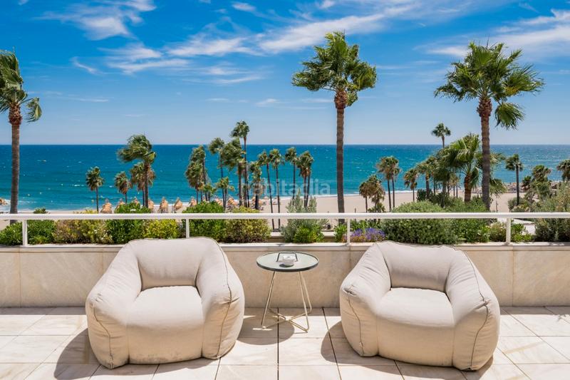 Foto a36f1c8a-09f2-4a4c-80f1-8865d01339ab. Ático beachfront duplex penthouse with panoramic seaviews in los granados ii, Puerto Banús en Marbella