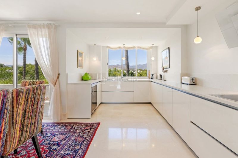 Foto cb92c4c2-d387-44b9-8492-3ddbbebfc051. Ático beachfront duplex penthouse with panoramic seaviews in los granados ii, Puerto Banús en Marbella