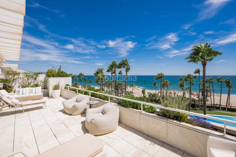 Foto cbd86549-6b64-4119-8b88-4ed6db449a87. Ático beachfront duplex penthouse with panoramic seaviews in los granados ii, Puerto Banús en Marbella