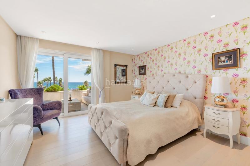 Foto d17d4b4d-19e0-4e96-aaa5-f668e16f68e4. Ático beachfront duplex penthouse with panoramic seaviews in los granados ii, Puerto Banús en Marbella
