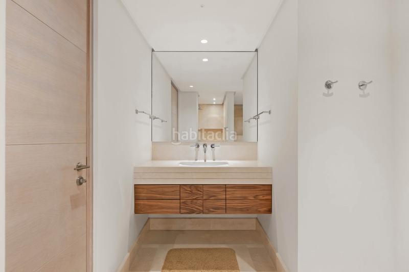 Foto df19e94e-c39f-4d68-b679-85ea2381aa8c. Ático beachfront duplex penthouse with panoramic seaviews in los granados ii, Puerto Banús en Marbella