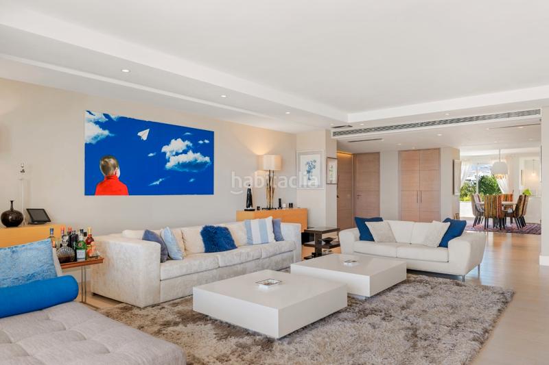 Foto e9c614ac-d6d9-4b6c-b58e-dc1703164885. Ático beachfront duplex penthouse with panoramic seaviews in los granados ii, Puerto Banús en Marbella