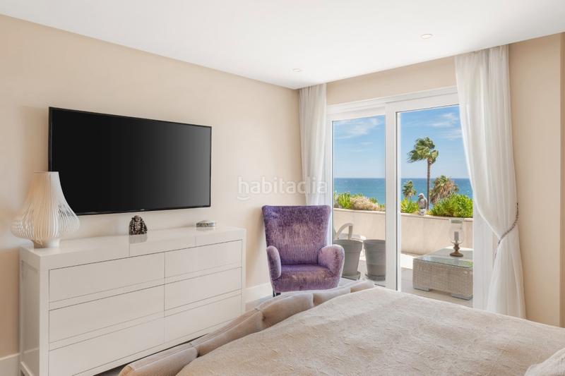 Foto fcc26d02-dfe0-4936-ab24-d0305205460e. Ático beachfront duplex penthouse with panoramic seaviews in los granados ii, Puerto Banús en Marbella