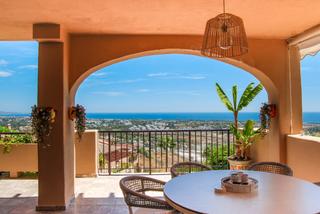 Appartement  Urbanización la hacienda señorio de cifuentes. Panoramic mediterranean and la concha views recently renovated 3