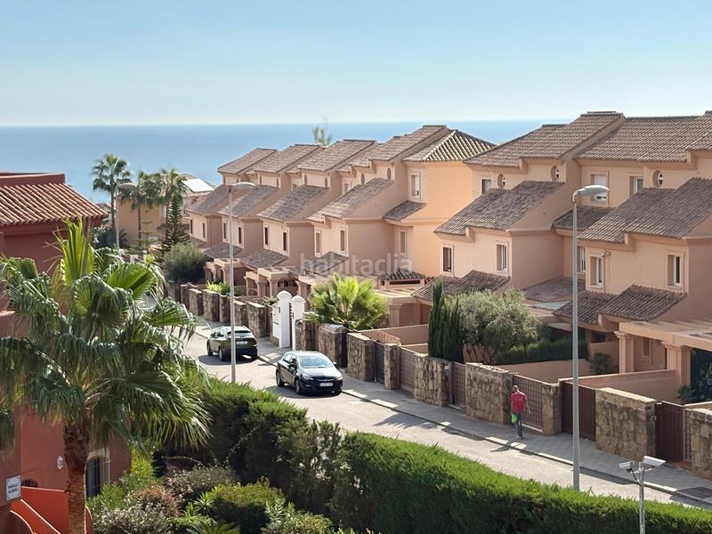 Foto 993107d5-f534-49c0-adf6-b8acc260724f. Appartamento con riscaldamento parcheggio piscina in Estepona