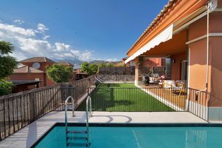 Miete Doppelhaus  Calle birdie #numero 21. Exclusive semidetached house with sea and mountai...