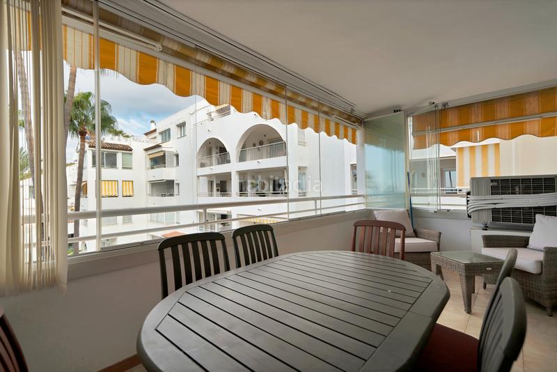 Foto bfa10686-8243-45b3-b50b-193dc08f25a1. Apartament amb calefacció aparcament piscina a Nueva Atalaya Estepona