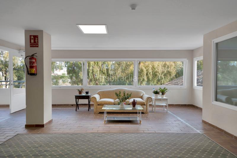 Foto e4b313ce-6b5a-4aee-9970-ea7e966fcce9. Apartament amb calefacció aparcament piscina a Nueva Atalaya Estepona