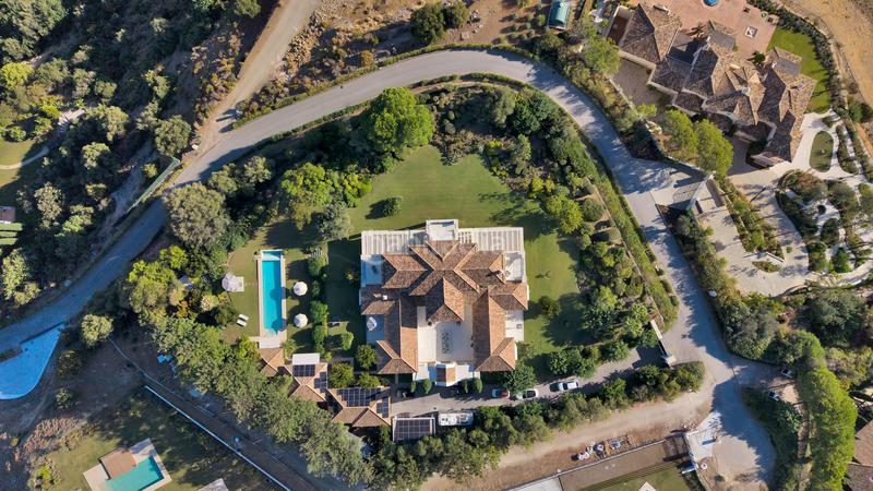 Foto ac28c21c-89b9-419c-ab60-462671fccfe2. Lloguer xalet amb calefacció aparcament piscina a Benahavís