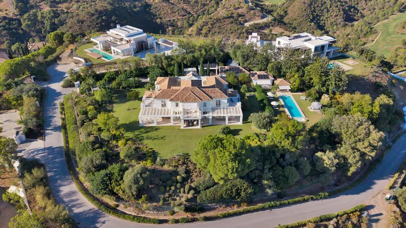 Foto 126dc81c-c114-4cc3-b7e1-e0ac6147baba. Location chalet avec chauffage parking piscine dans Benahavís