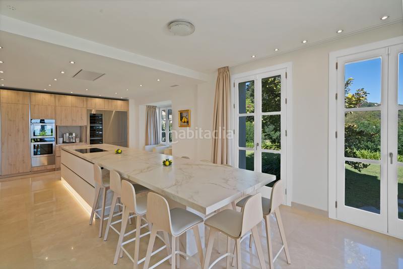 Foto 7d7a8e7a-c6c1-4a31-adfe-d6782ab2d40f. Miete chalet mit heizung parking pool in La Zagaleta Benahavís