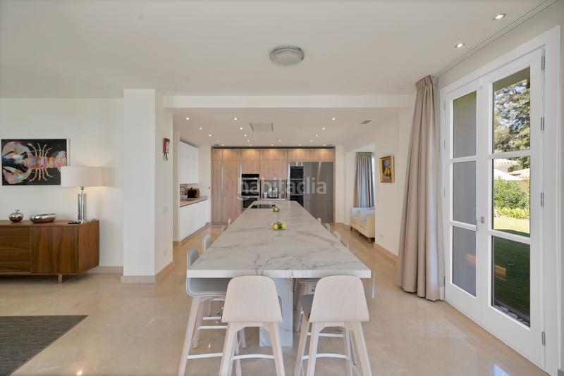 Foto 824c536f-52f7-45e8-8fee-1e8715acbb92. Miete chalet mit heizung parking pool in La Zagaleta Benahavís