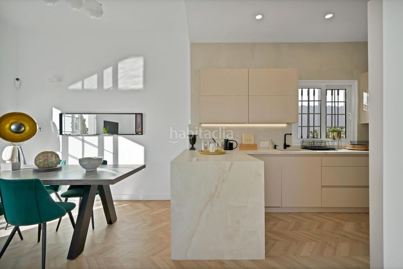 Foto 062db9e4-b6f4-4da0-af0f-1855365a3080. Casa adossada amb aparcament a Los Naranjos Marbella